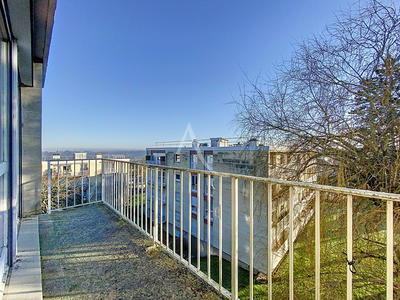 Appartement - 81 m² - 4 pièces