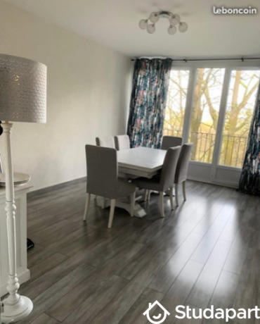 Chambre - 12 m² - 1 pièce