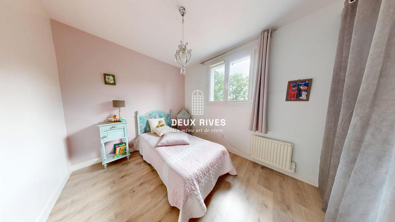 Villa - 167 m² - 6 pièces