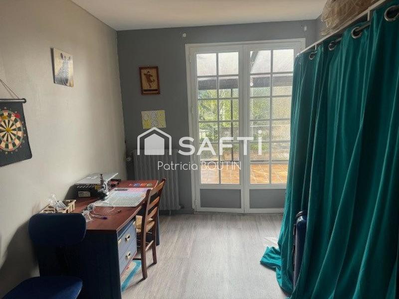 Maison - 210 m² - 7 pièces