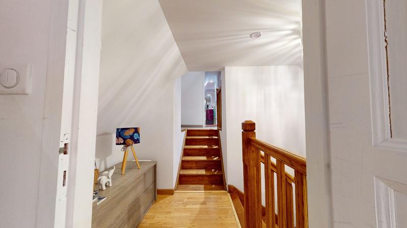 Maison - 430 m² - 16 pièces