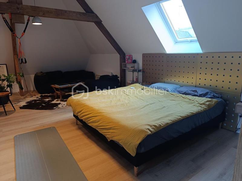 Demeure - 251 m² - 8 pièces