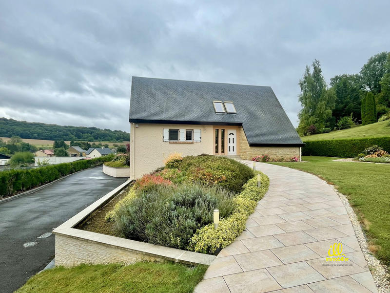 Maison - 156 m² - 7 pièces