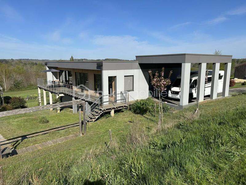 Maison - 135 m² - 4 pièces