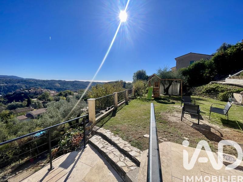 Maison - 112 m² - 4 pièces