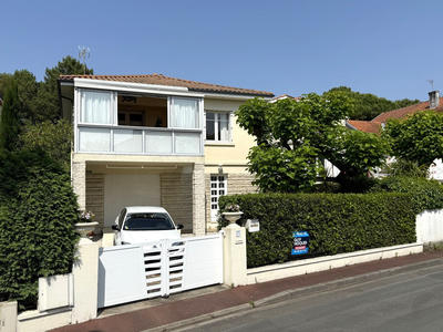 Maison - 135 m² - 6 pièces