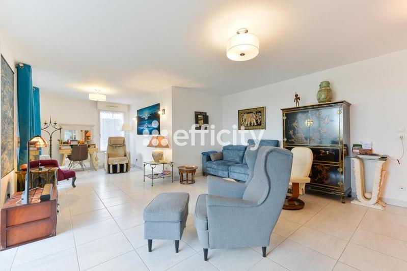 Appartement - 82 m² - 4 pièces