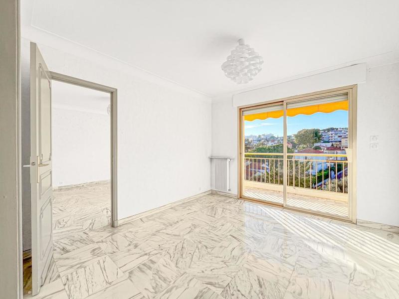 Appartement - 96 m² - 4 pièces