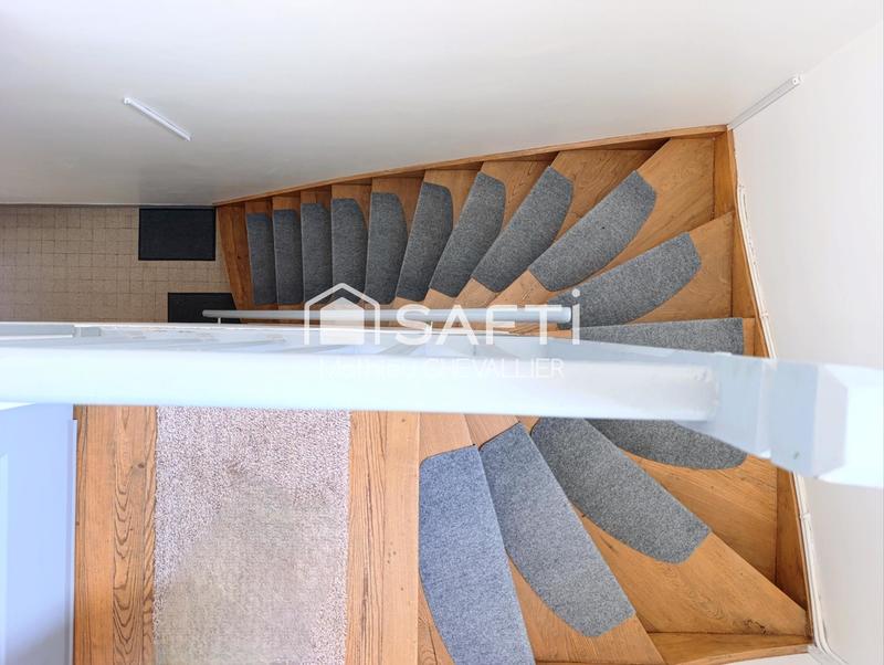 Maison - 96 m² - 5 pièces