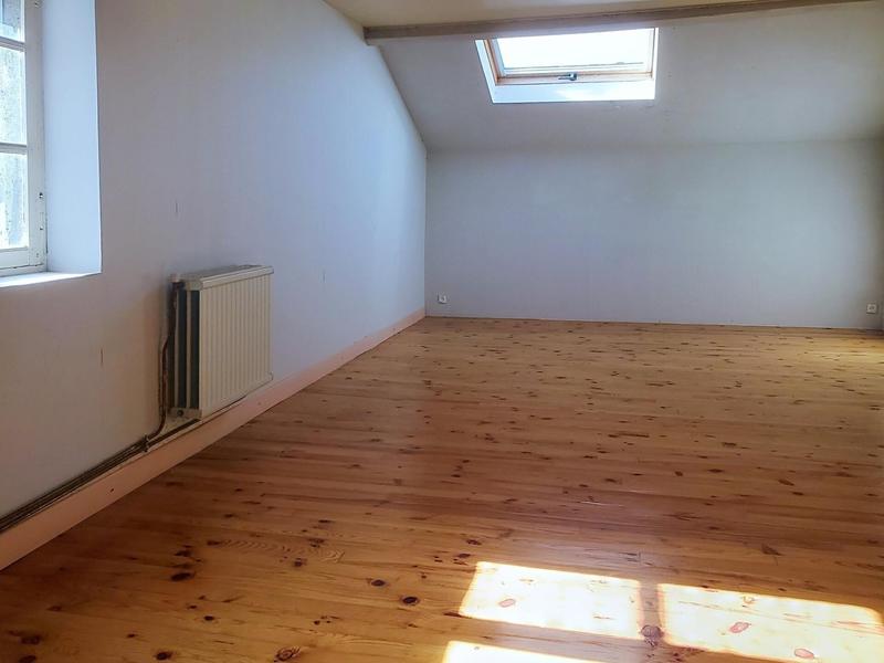 Maison - 221 m² - 6 pièces