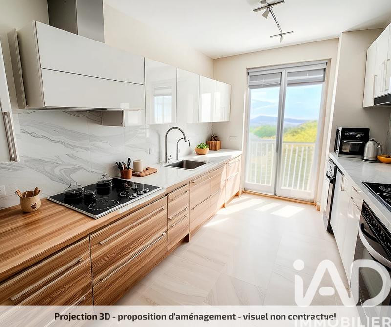 Appartement - 95 m² - 4 pièces