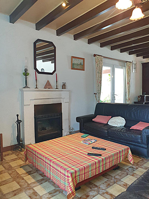 Maison en pierre - 181 m² - 7 pièces