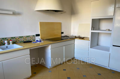 Appartement - 129 m² - 6 pièces