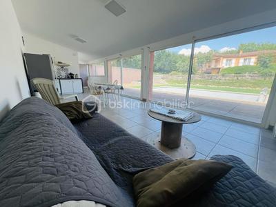 Maison traditionnelle - 185 m² - 6 pièces