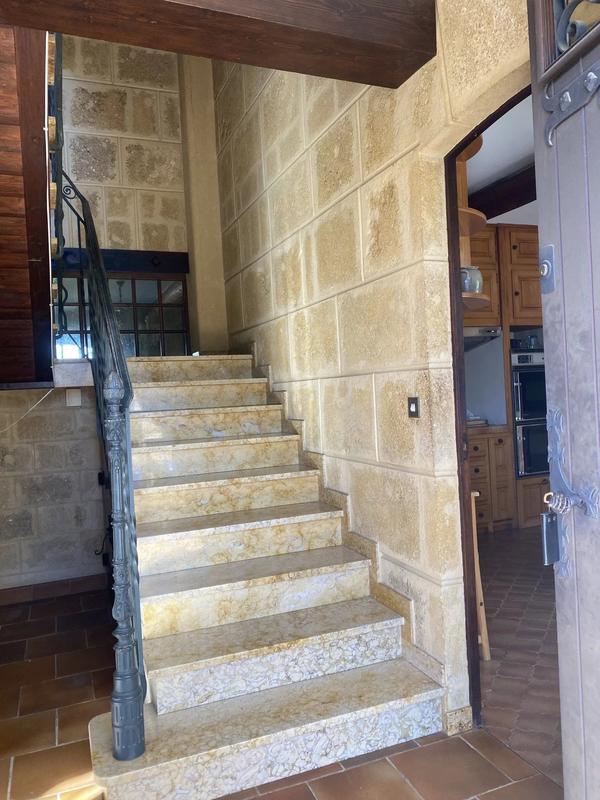 Maison - 228 m² - 6 pièces