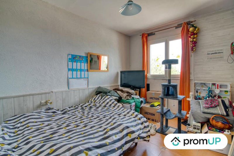 Maison - 285 m² - 10 pièces