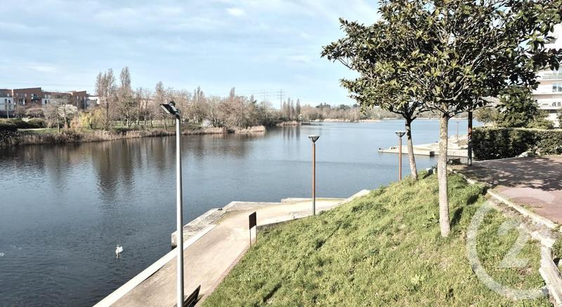 Appartement - 80 m² - 3 pièces