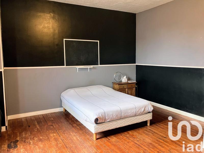 Maison - 220 m² - 8 pièces