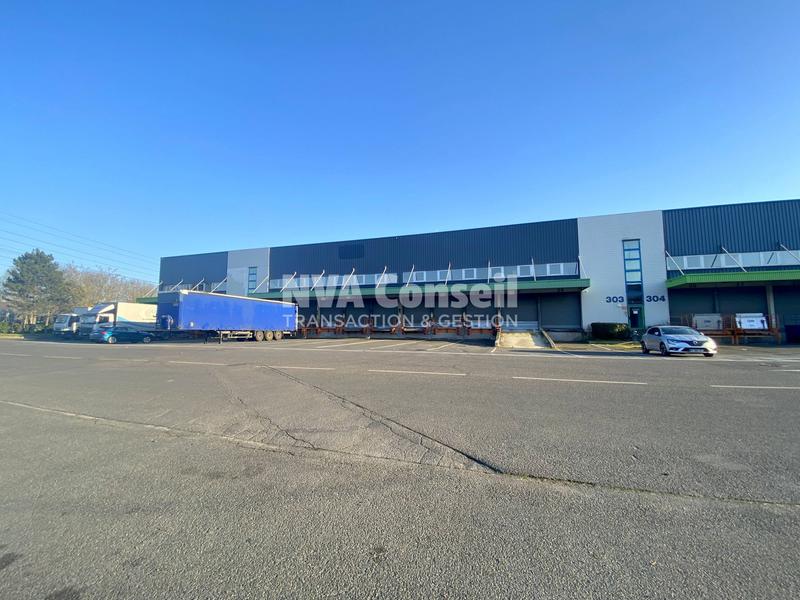 Entrepôt - 2 319 m²
