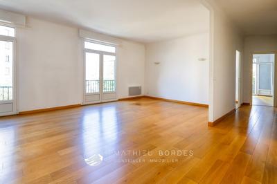 Appartement - 92 m² - 3 pièces