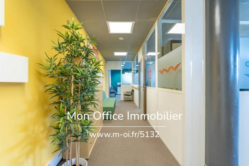 Bureau - 108 m² - 1 pièce