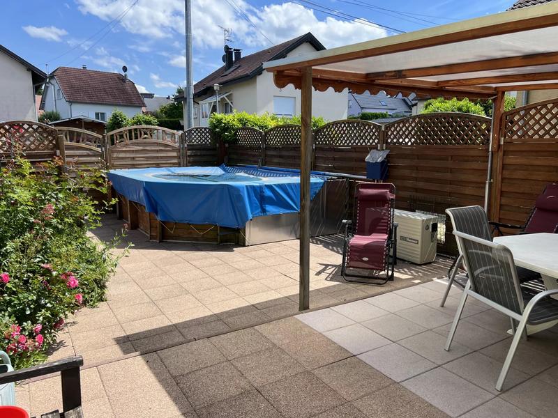 Maison - 95 m² - 4 pièces