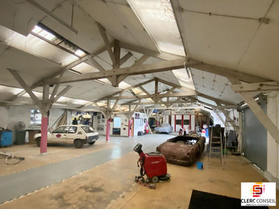 Local d'activités - 1 334 m²