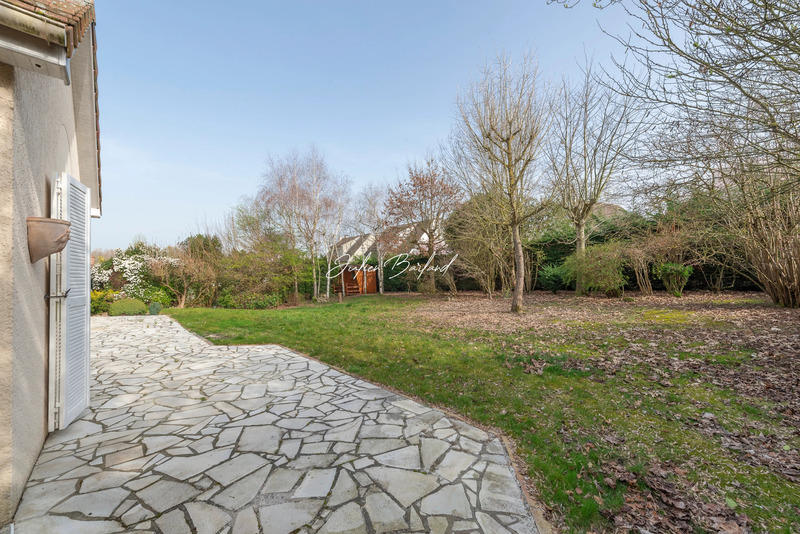 Maison - 151 m² - 6 pièces