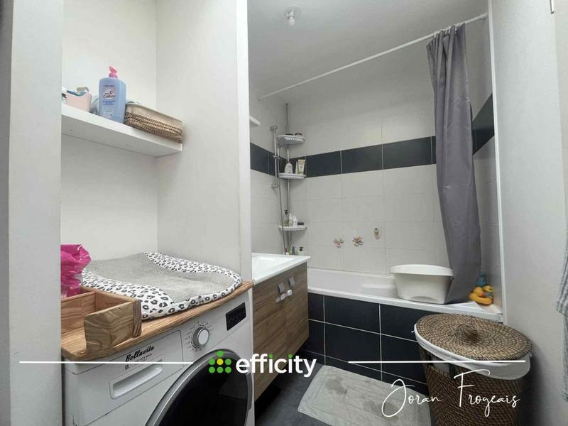 Appartement - 84 m² - 4 pièces