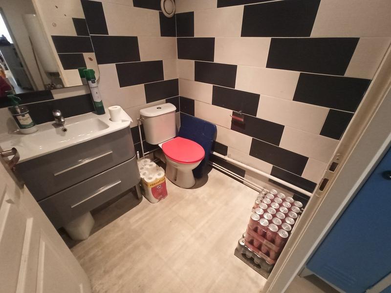 Fonds de commerce - 77 m²