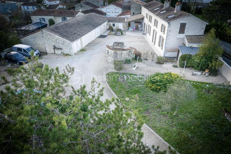 Propriété - 170 m² - 7 pièces