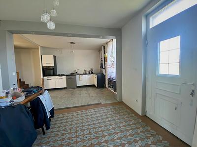 Maison - 104 m² - 5 pièces