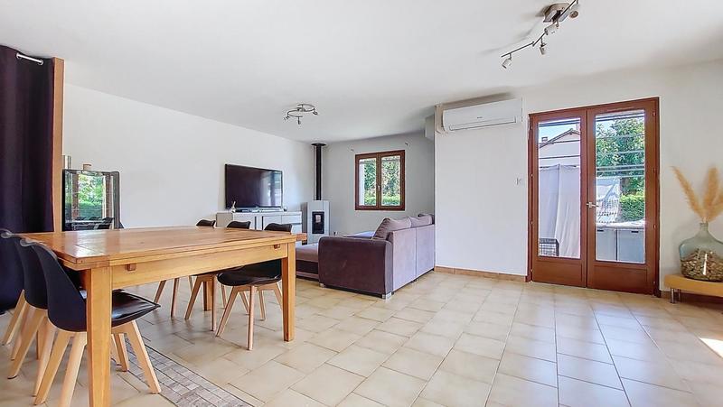 Maison - 92 m² - 4 pièces