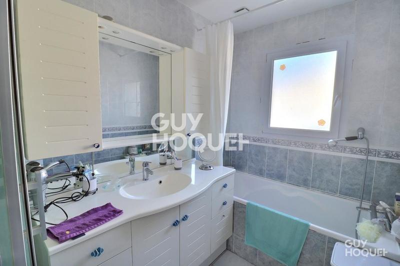 Maison - 130 m² - 4 pièces