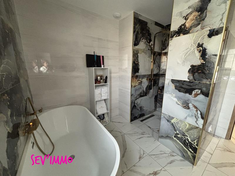 Maison - 115 m² - 4 pièces