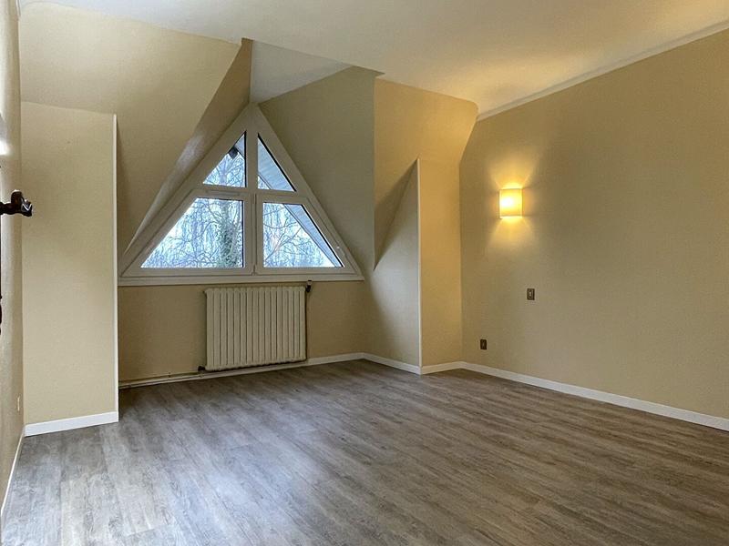 Maison - 165 m² - 6 pièces