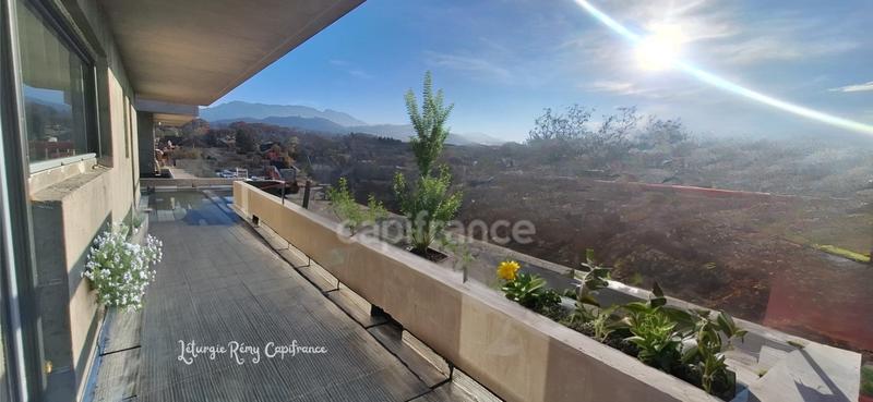 Appartement - 110 m² - 4 pièces