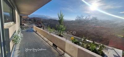 Appartement - 110 m² - 4 pièces