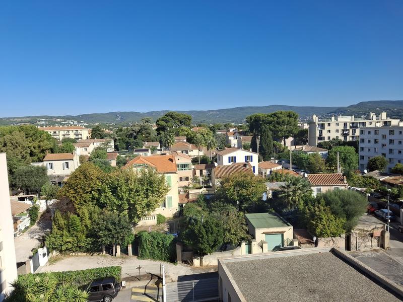 Appartement - 90 m² - 3 pièces