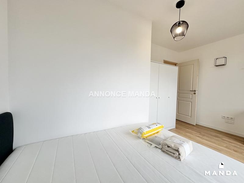Chambre - 10 m² - 4 pièces