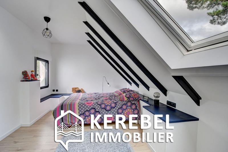 Maison - 230 m² - 7 pièces