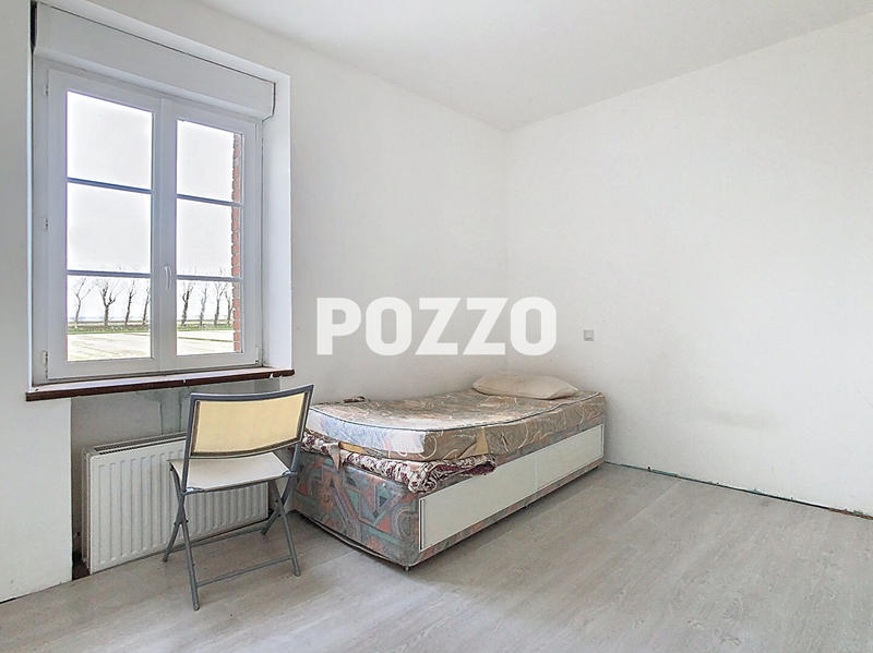 Maison - 260 m² - 11 pièces