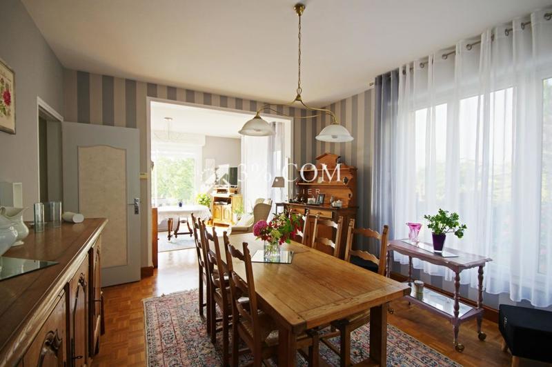 Pavillon - 173 m² - 7 pièces