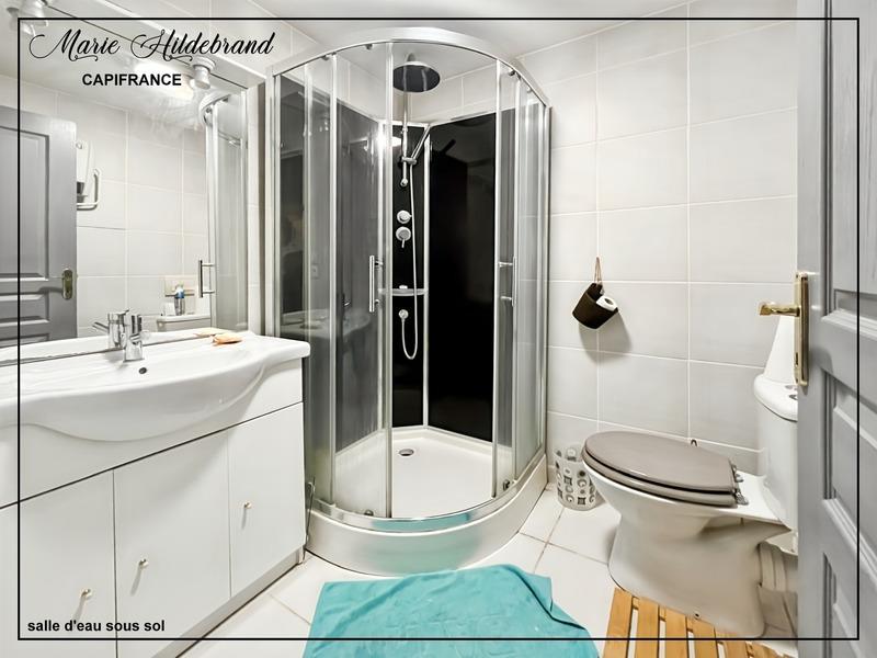 Maison - 130 m² - 8 pièces