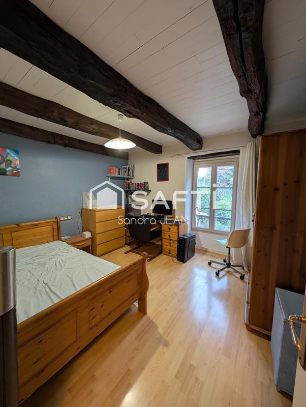 Maison - 369 m² - 8 pièces