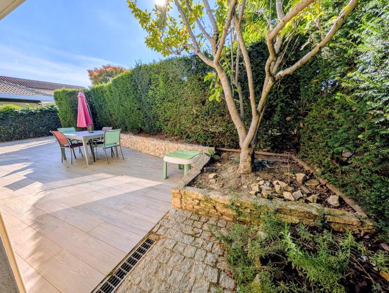 Maison - 98 m² - 4 pièces