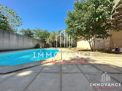 Maison traditionnelle - 152 m² - 5 pièces