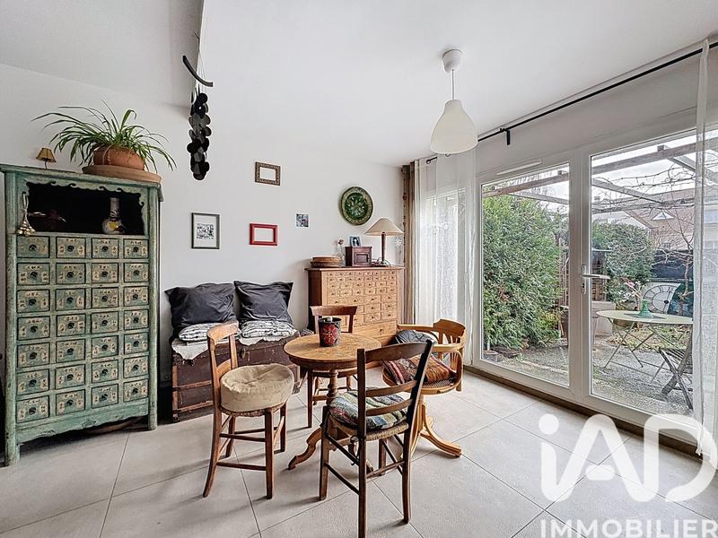 Maison - 211 m² - 7 pièces