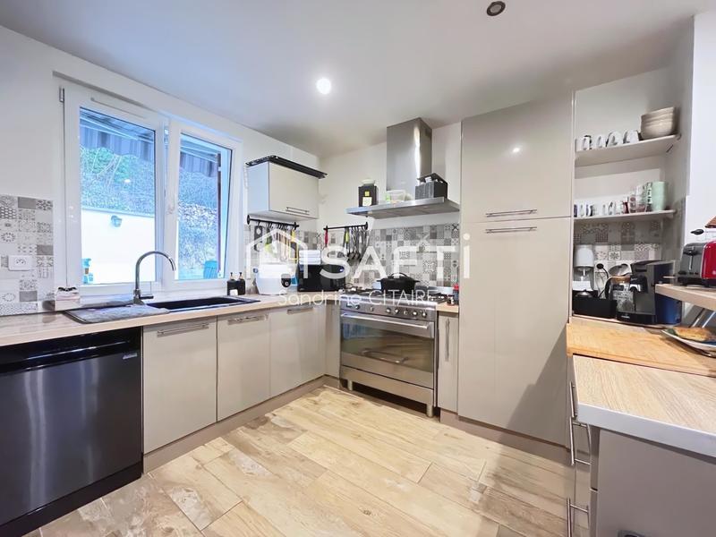 Maison - 92 m² - 4 pièces