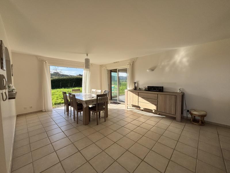 Maison traditionnelle - 143 m² - 6 pièces